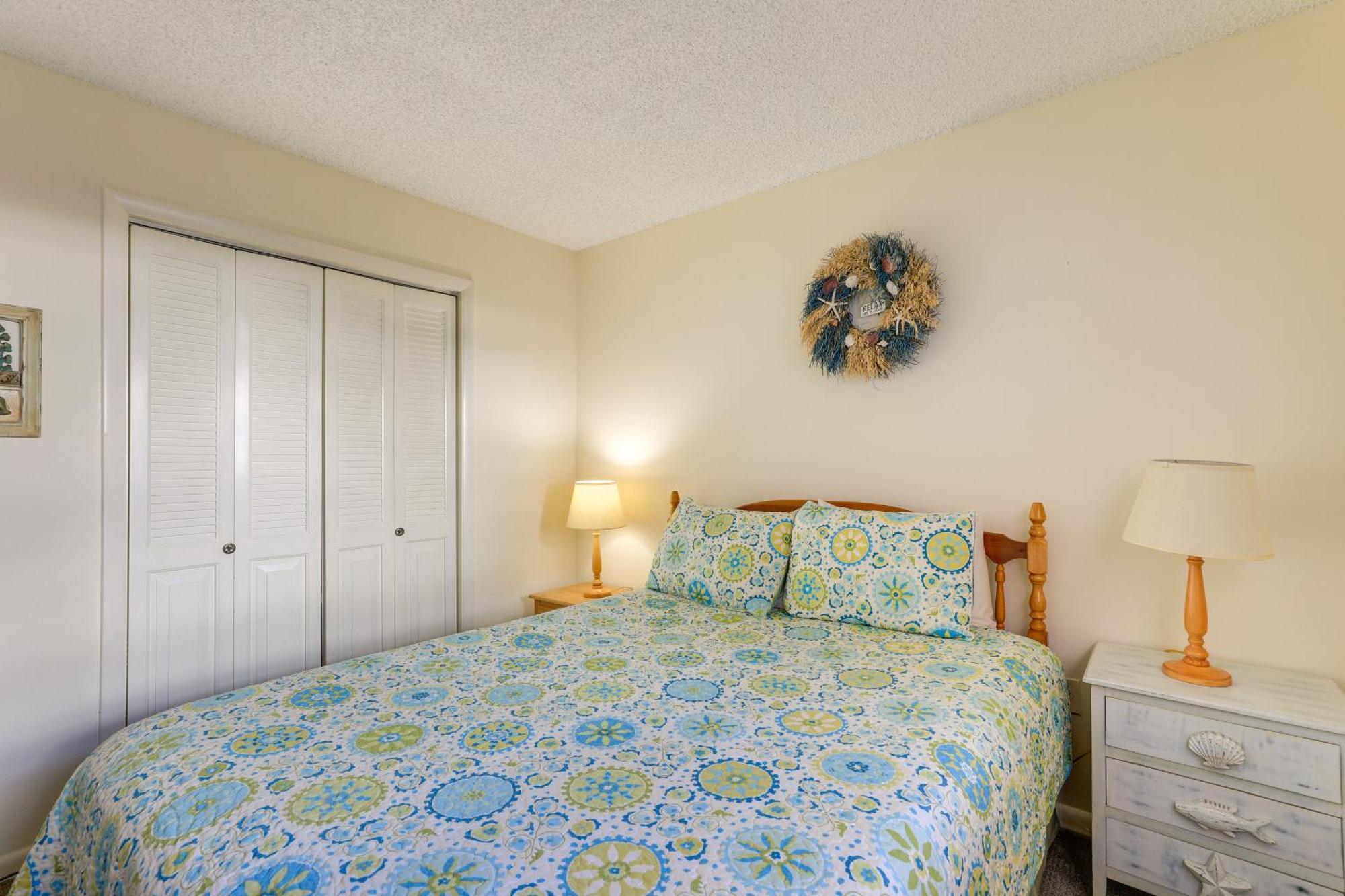 Central Cocoa Beach Condo With View, Steps To Beach! Экстерьер фото